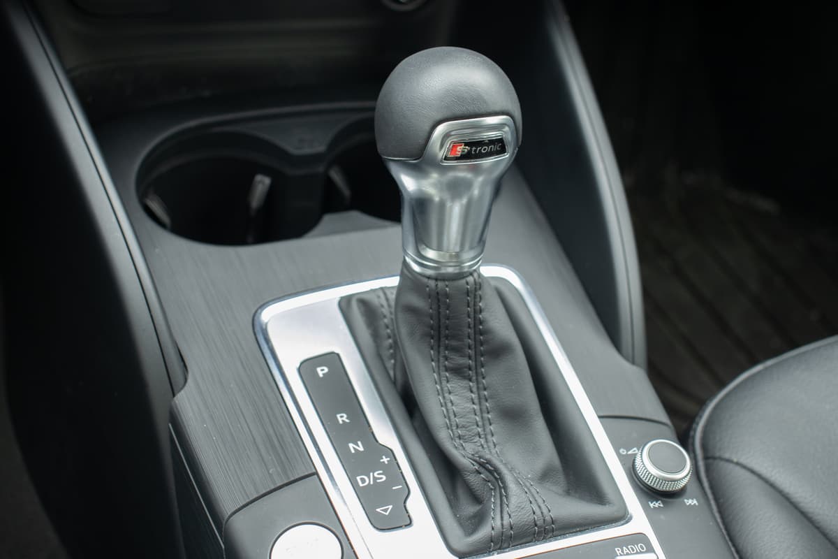 Gear shifter