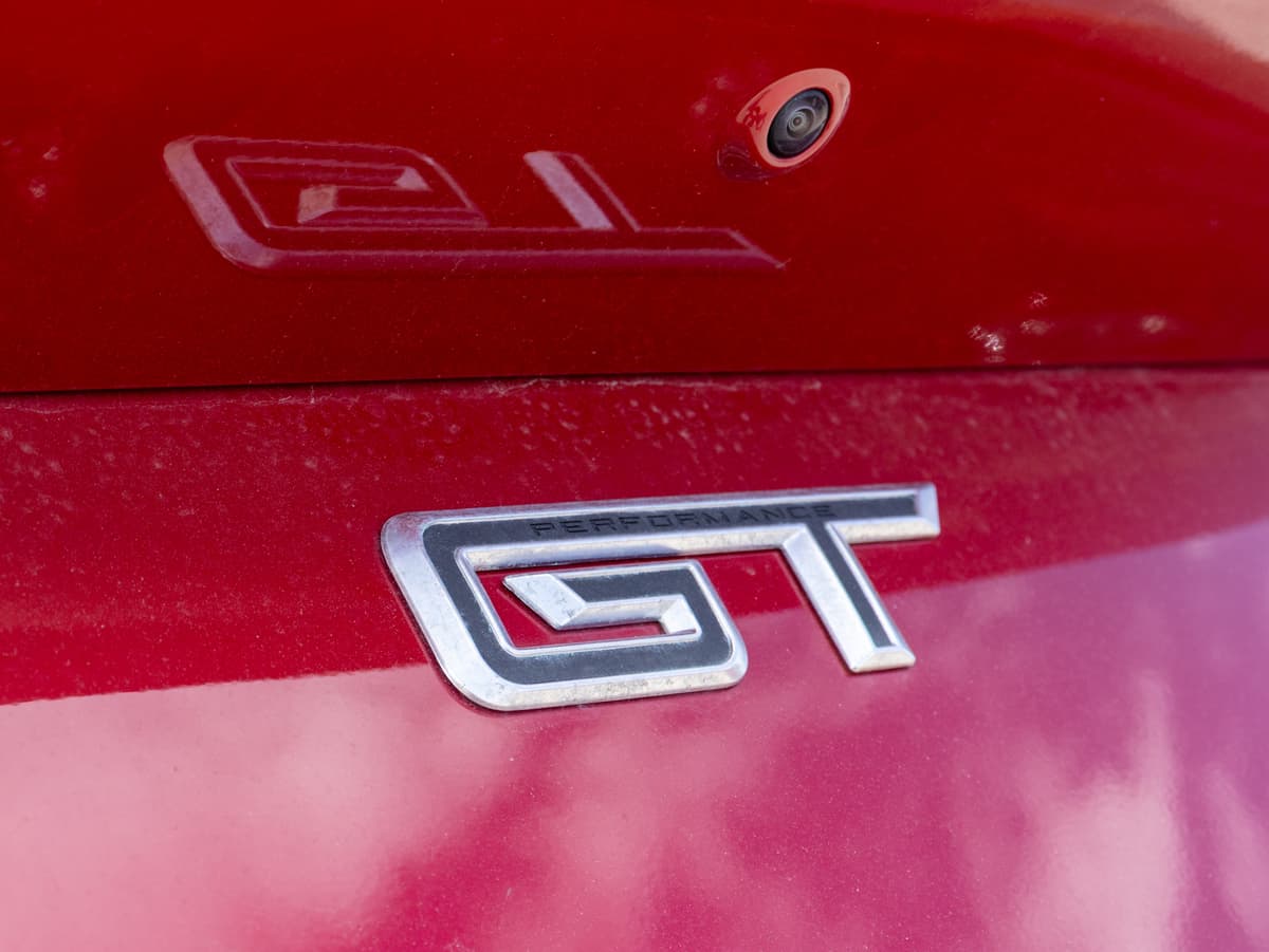 Trim level badge