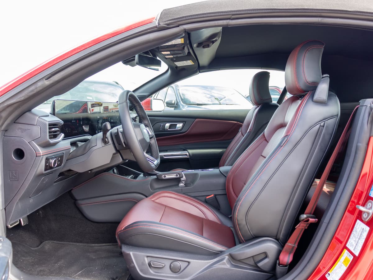 Driver side seats display