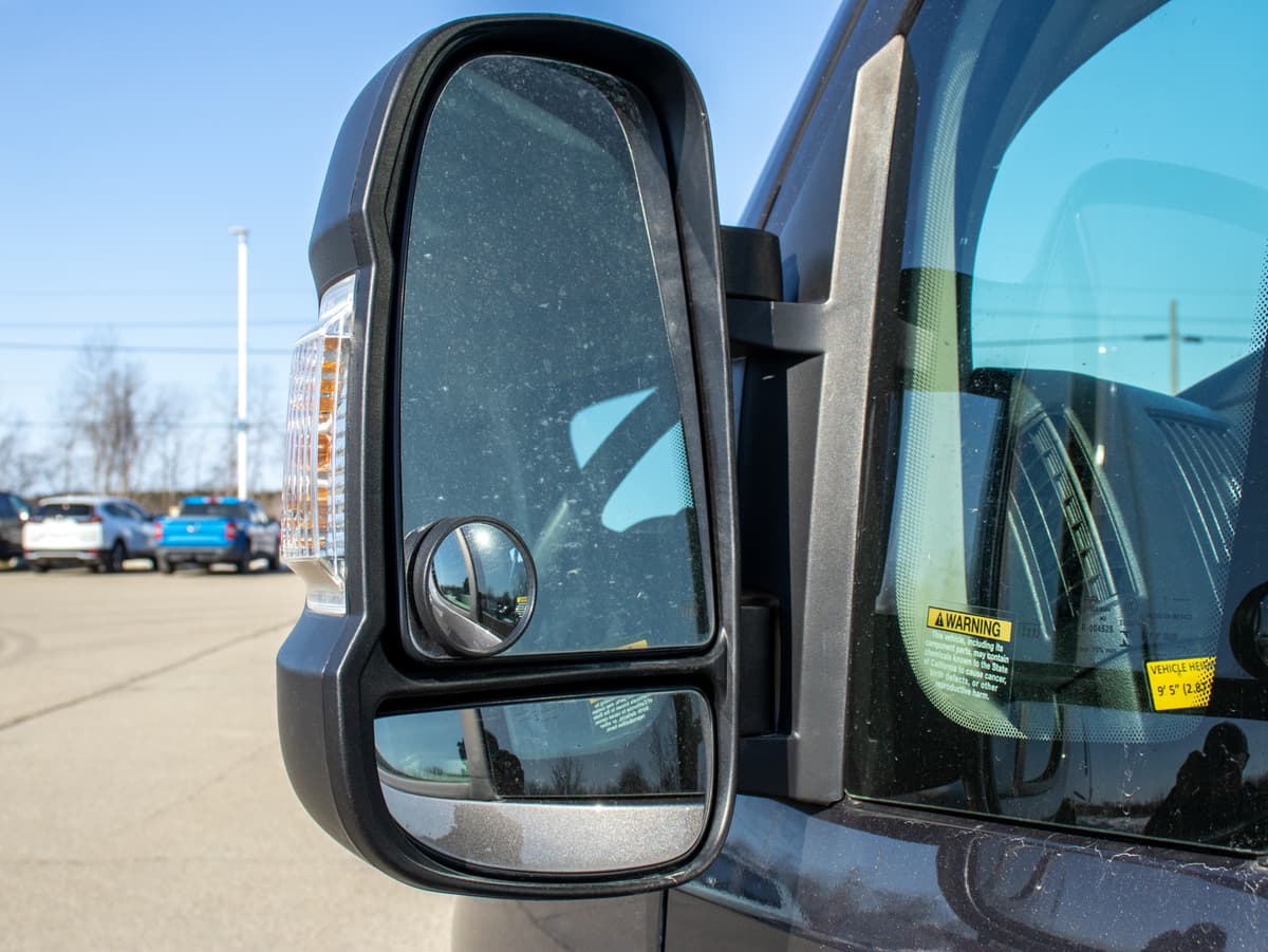 Side mirror close-up