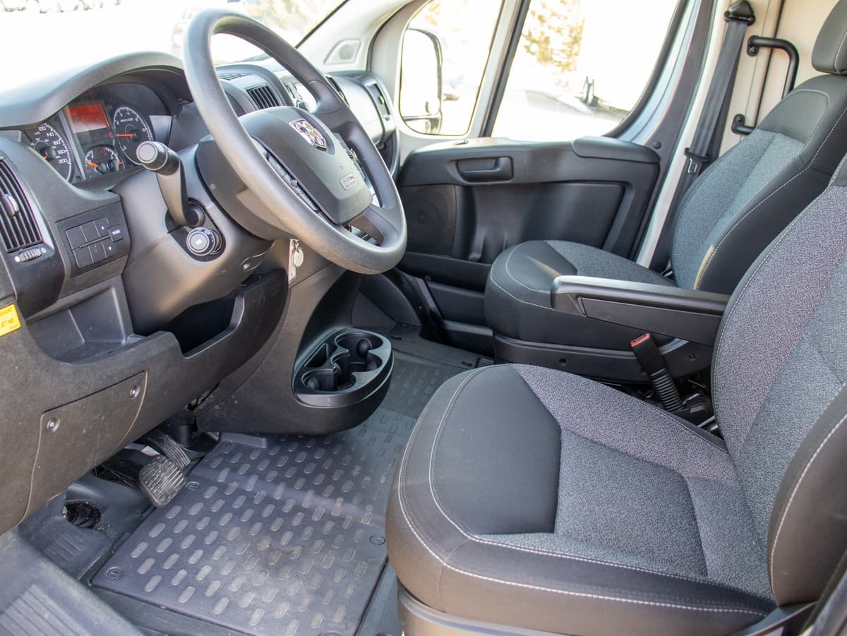 Side dash close-up