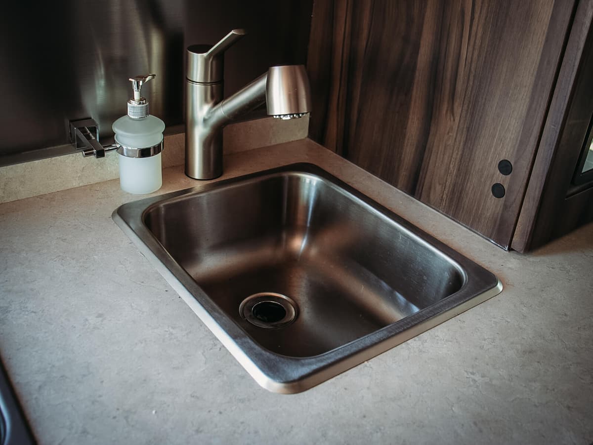 Kitchen sink